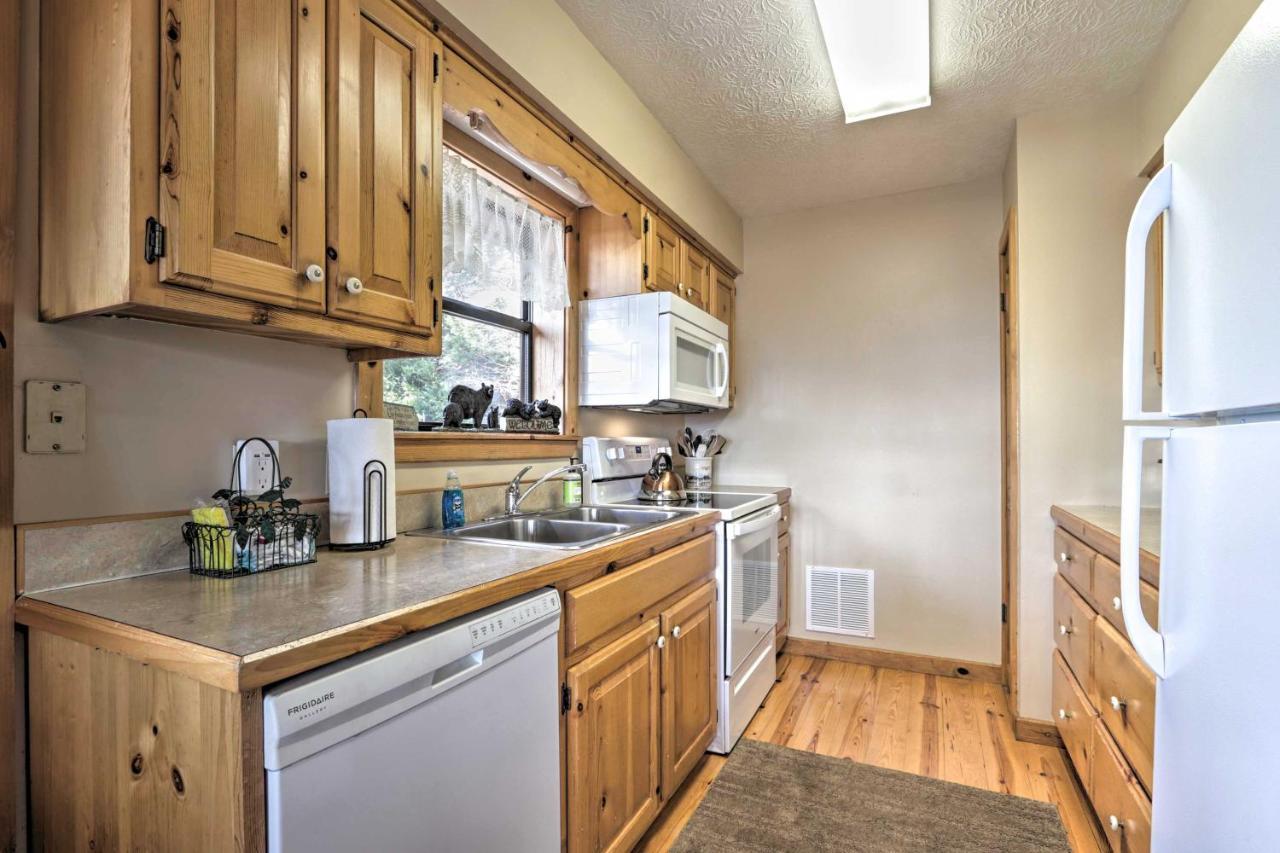 Smoky Mountain Retreat With Hot Tub, Arcade Games Villa Pigeon Forge Exteriör bild