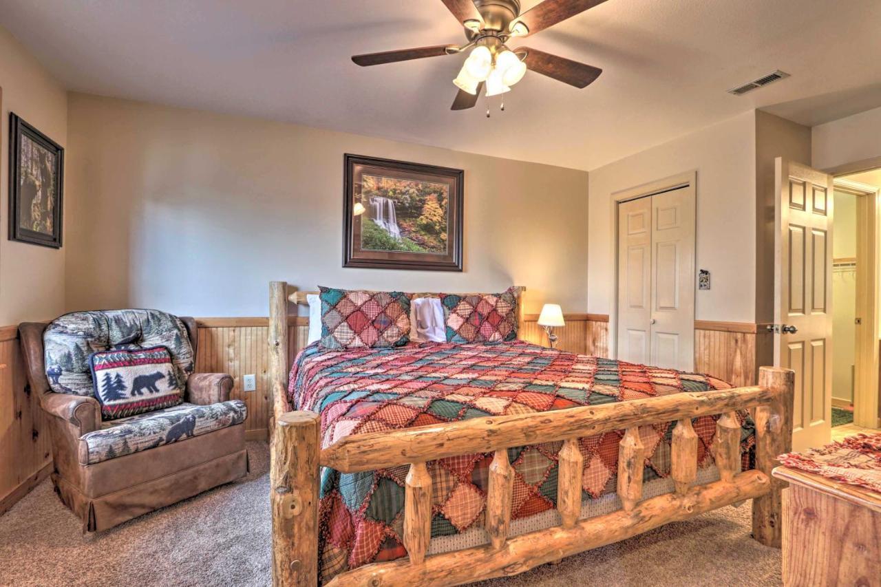 Smoky Mountain Retreat With Hot Tub, Arcade Games Villa Pigeon Forge Exteriör bild